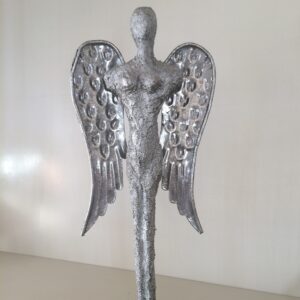 https://skulpturen-design.ch/wp-content/uploads/2021/06/Schutzengel-Lady_250_k-300x300.jpg